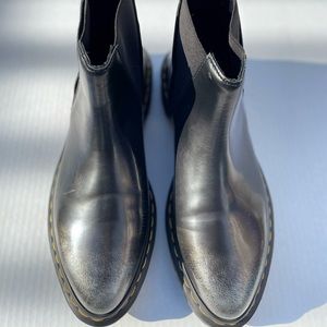 NWOT Dr Martens Bianca Chelsea Women Boots